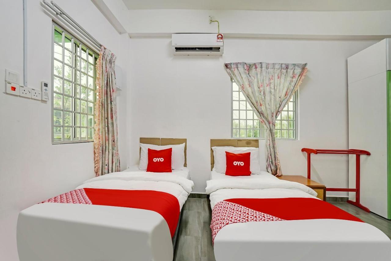 Oyo 90462 Padang Besar Green Inn Экстерьер фото
