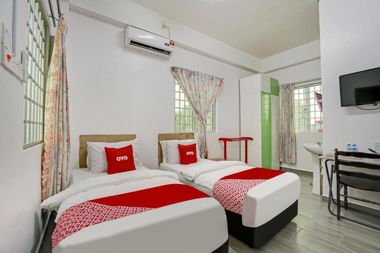 Oyo 90462 Padang Besar Green Inn Экстерьер фото
