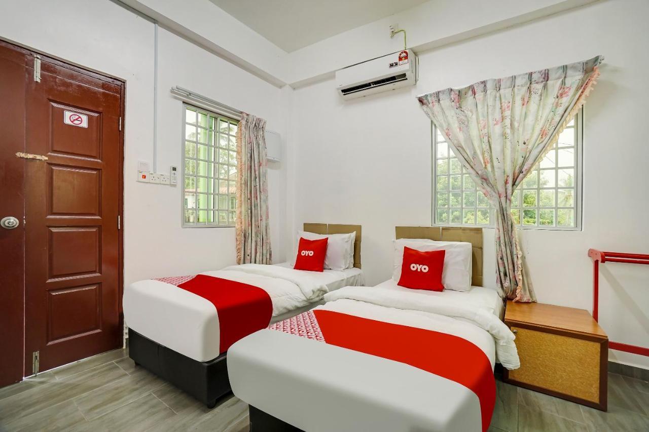 Oyo 90462 Padang Besar Green Inn Экстерьер фото