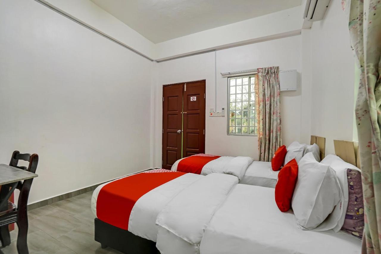 Oyo 90462 Padang Besar Green Inn Экстерьер фото